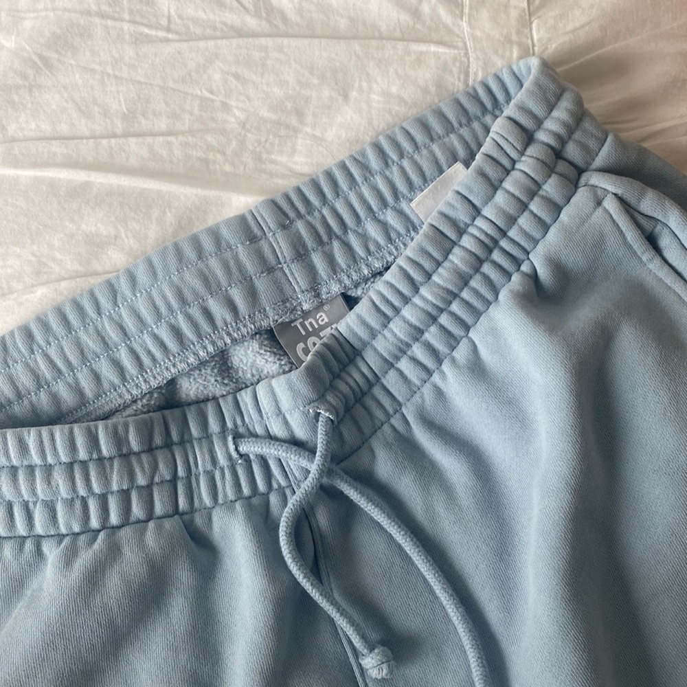 TNA Aritzia Cozy Fleece Boyfriend Wide Sweatpant